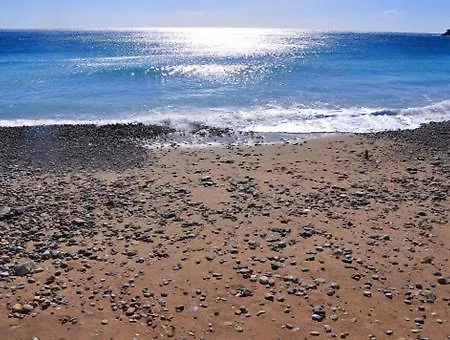 Coral Front Beach Guest house *