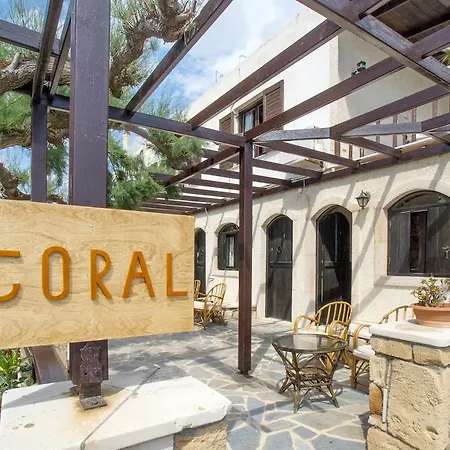 Coral Front Affittacamere Káto Zákros